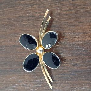 1/20 12Kt GF and Onyx Brooch 2.5"